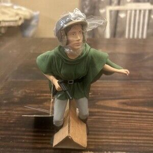 Star Wars Classic Collector Series 1996 Princess Leia Endor Gear 8 Inch Figure
